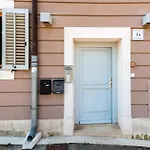 Apartment Villa Bagnole